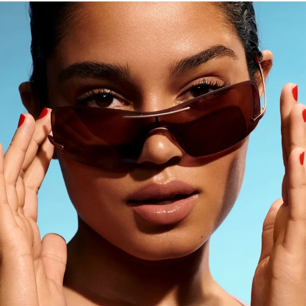 Kylie Cosmetics Tinted Butter Balm “She’s Lovely”